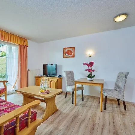 Apartment Ferienappartement Mit Wellness *